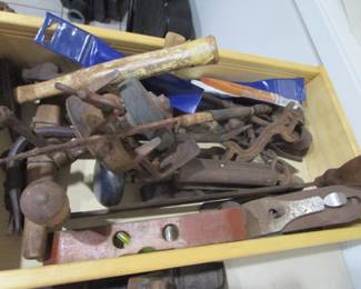Good amount of antique/vintage tools