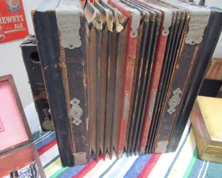 Beaver Brand antique accordian