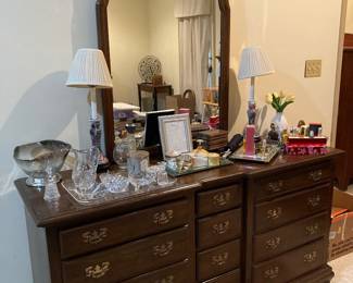 Triple Dresser and Mirror Perfumes Crystal