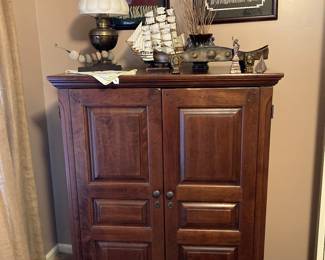 Tv Chest. Clipper ships. 