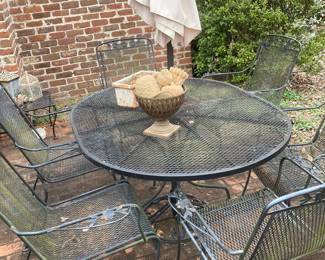 Outdoor wrought Iron Table and Chairs Stone Fruit planter