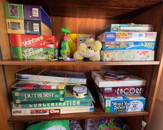 Games & Toys 