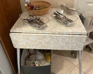 Vintage MCM Drop Leaf Kitchen Table
