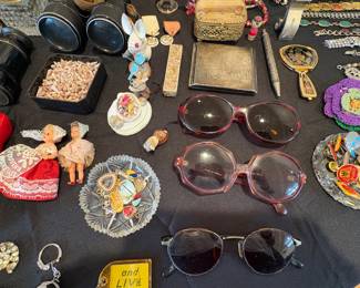 Vintage Sunglasses & Mini Dolls