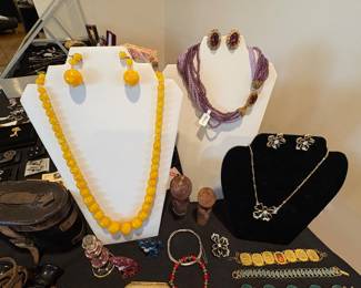 Vintage Jewelry Sets 
