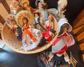 Vintage Dolls 