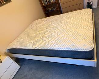 Platform Bed 