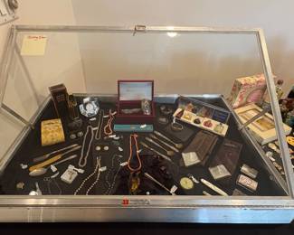 Jewelry & Perfume Collection 