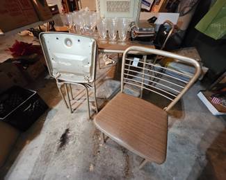 Vintage folding table and chair set 