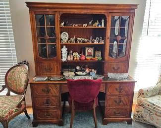 Secretary desk 