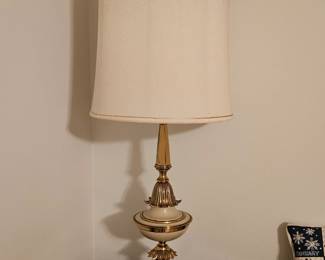 Table lamp