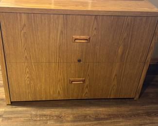 File cabinet 