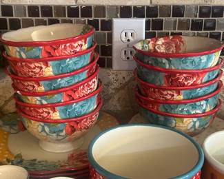 Pioneer woman dishes 