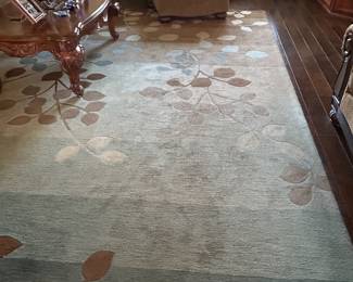 Lots of nice area rugs