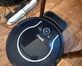 shark robot vacuum 