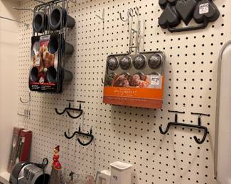 Cast Iron Baking Mold, Meatball Grill Basket, Wilton Popover Pan, Stainless Steel Cheese Graters