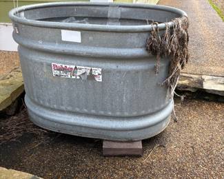 Behlen Country Galvanized Stock Tank