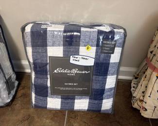 NEW DAYBED QUILT SET