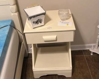 NIGHT STAND WITH CONTENTS