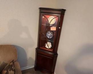 BOMBAY CO. LIGHTED CORNER CURIO CABINET