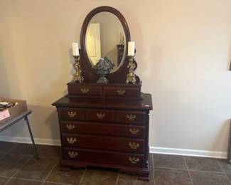 SUMTER CABINET CO. DRESSER AND MIRROR