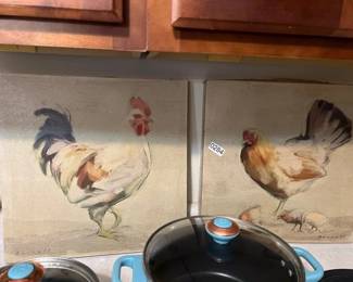 2 CHICKEN CANVAS WALL DECOR