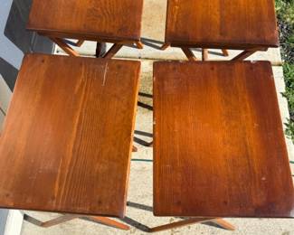 77 4VintageWoodTVTraysTables