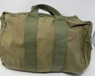 59 MilitaryIssueSmallCanvasFlightBag