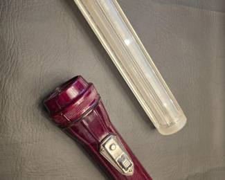 80 VintageBakeliteAmberBulbFlashlightWithSignalWandAttachment