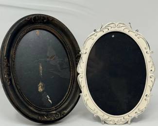 119 2EaselStandDecorativeOvalPhotoFrames
