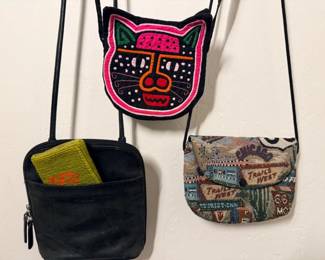 162 BlackLeatherFossilMolaCatTapestryCrossbodyBags