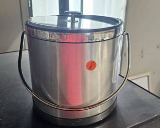 ICE BUCKET