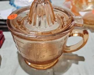 GLASS MEAURING CUP / JUICER