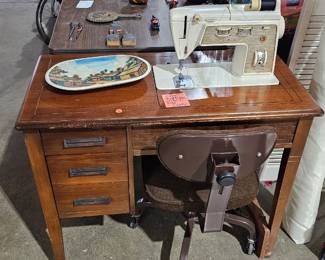SEWING MACHINE
