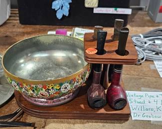 VINTAGE PIPE & TOBACCO STAND WITH PIPES