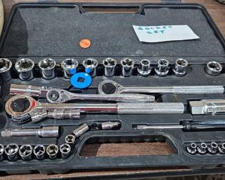 SOCKET SET