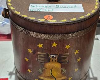 WOODEN BUCKET WITH LID