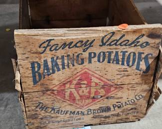 VINTAGE WOODEN CRATE