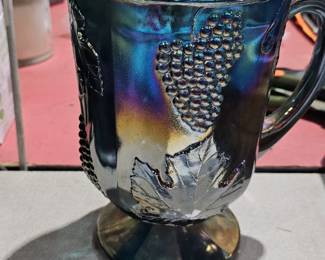 VINTAGE CARNVIAL GLASS PITCHER