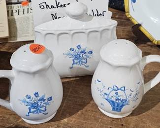 VINTAGE SALT AND PEPPER SHAKERS / NAPKIN HOLDER