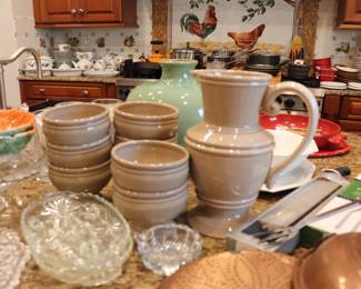 Williams Sonoma Pedestal Footed Soup Bowl Stoneware