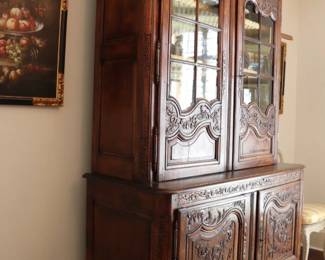Antique FRENCH PROVINCIAL LOUIS XV STYLE WALNUT BUFFET CABINET 5FT