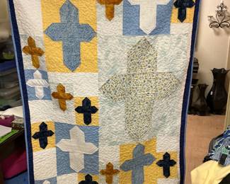 This quilt is on auction starting March 6 made by the ladies at Blackwater United Methodist Church. You will be notified if you are no longer in the bidding. Please send your bid through our email.