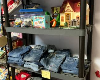 Really nice selection of children’s clothes