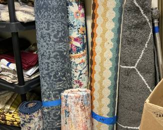 A lot of nice clean area rugs