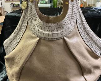 Brahmin purse, on auction March 6