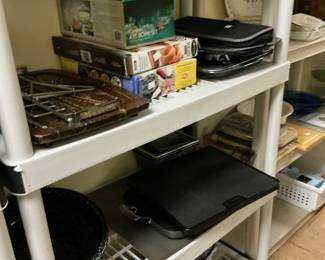 Bakeware muffin pans, cookie pans, cake pans