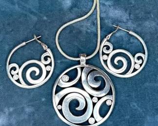 Brighton London Groove necklace and earring set 