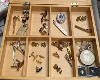 Cuff Links, Tie Bars, Money Clip  Such 