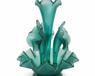 Fenton Stiegal Iridescent Green Stretch Epergne fourth image
